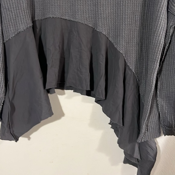 We the Free gray asymmetrical top - Picture 10 of 13